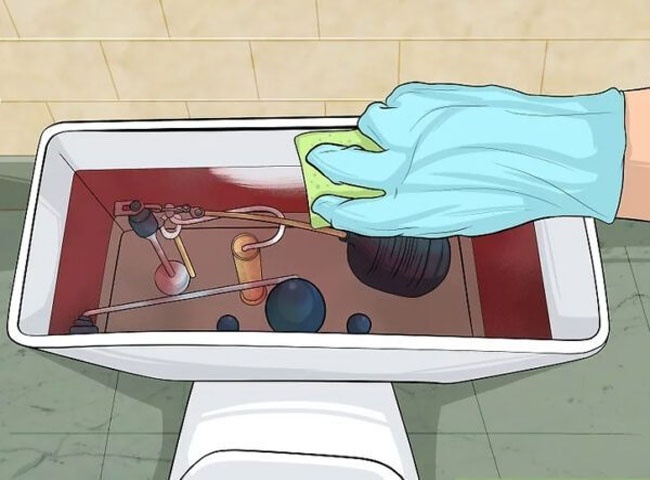 Dọn dẹp vệ sinh két nước thường xuyên