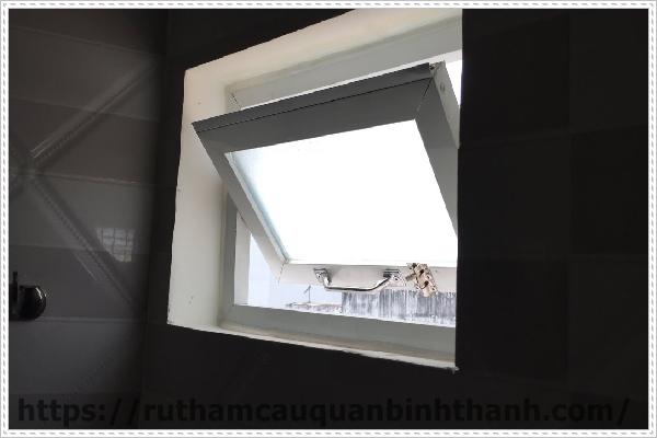 Khử m&ugrave;i h&ocirc;i bể phốt bằng c&aacute;ch th&ocirc;ng gi&oacute;