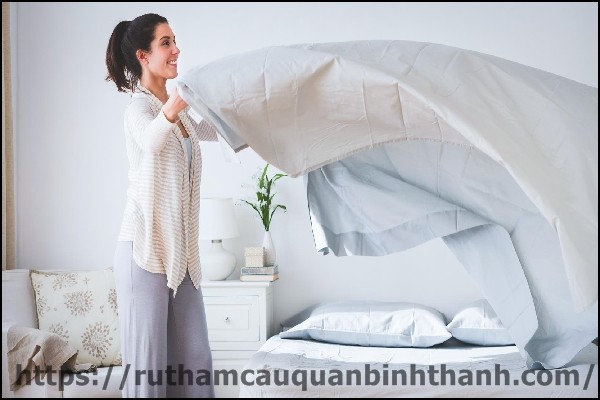 Dọn vệ sinh ph&ograve;ng ngủ thường xuy&ecirc;n