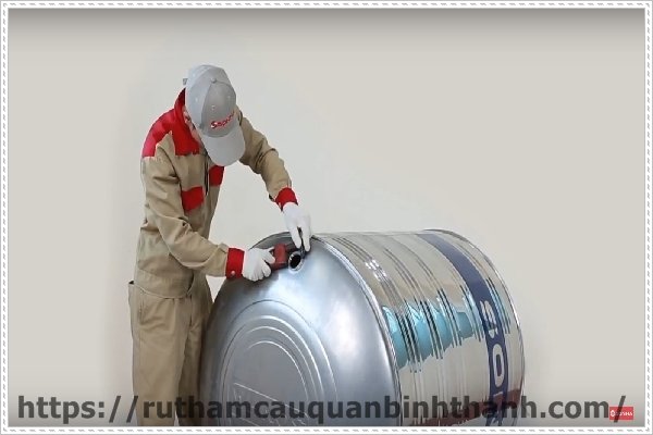 Dịch vụ vệ sinh bồn nước inox gi&aacute; rẻ